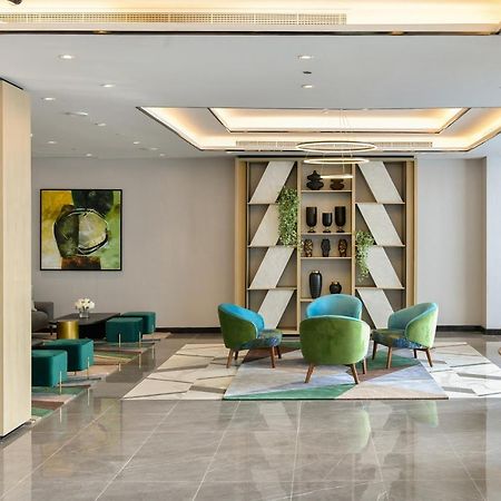 Damac Hills 2 Hotel, An Edge By Rotana Hotel 두바이 외부 사진