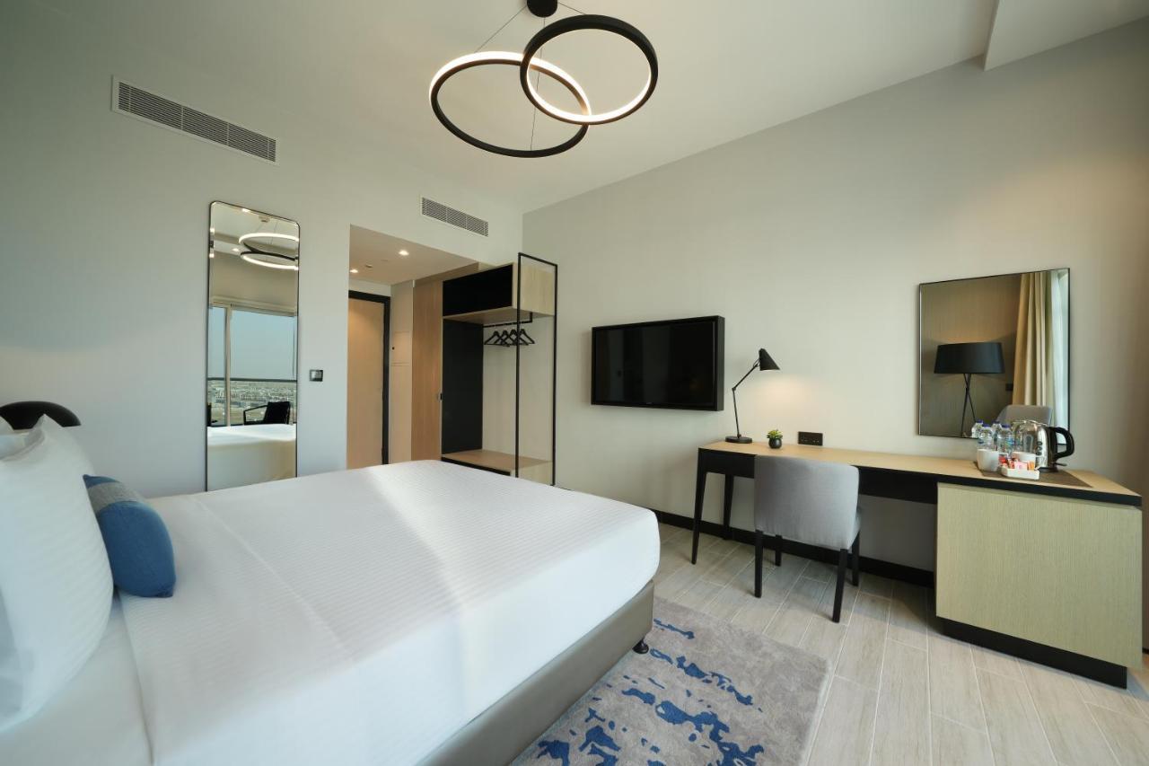 Damac Hills 2 Hotel, An Edge By Rotana Hotel 두바이 외부 사진